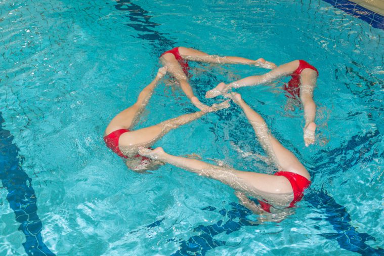 Actions des licenciées de la fédération française de natation, section natation artistique. (club du Stade Français)
ARSLA - Nagez pour lutter contre la SLA, dimanche 22-09-19. Piscine George Hermant, Paris 75019